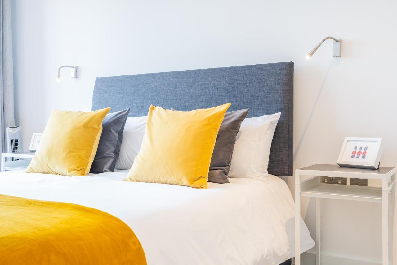 St Albans 2 Bed Luxury City Apartment, 5 Mins Walk To Train & Allocated Parking מראה חיצוני תמונה