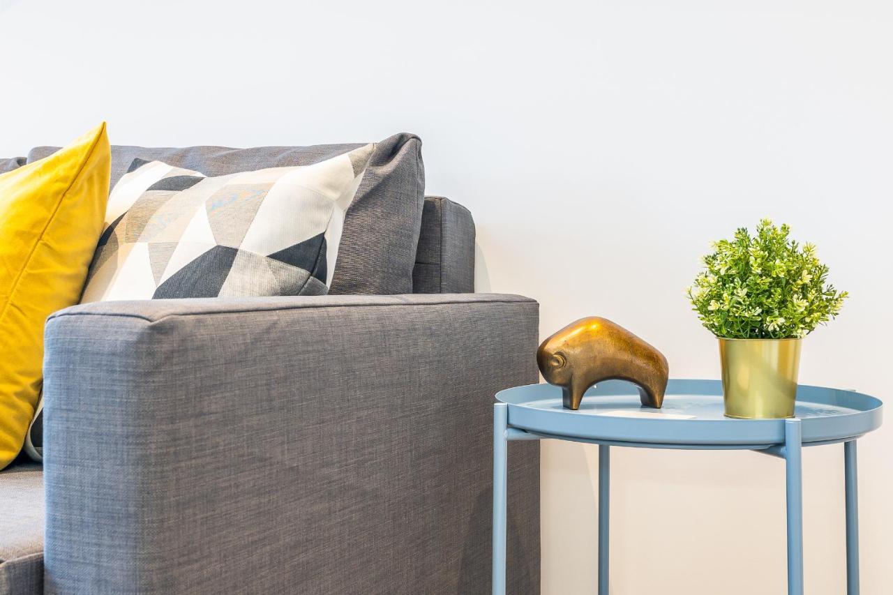St Albans 2 Bed Luxury City Apartment, 5 Mins Walk To Train & Allocated Parking מראה חיצוני תמונה